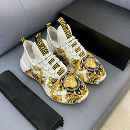 Picture of Versace Shoes Men _SKUfw143021703fw